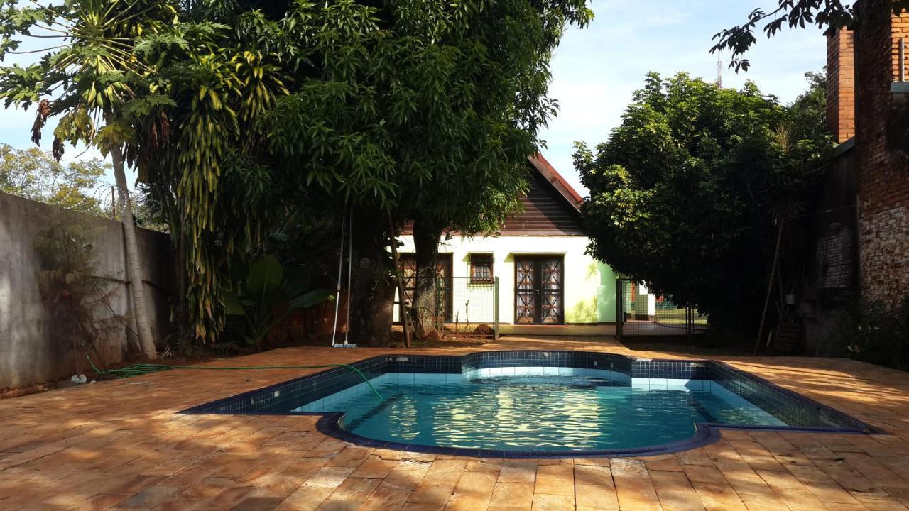 Casa Folks - Bed And Breakfast Porto Iguaçu Exterior foto